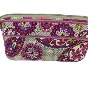 Vera Bradley wallet wristlet floral colorful in excellent condition